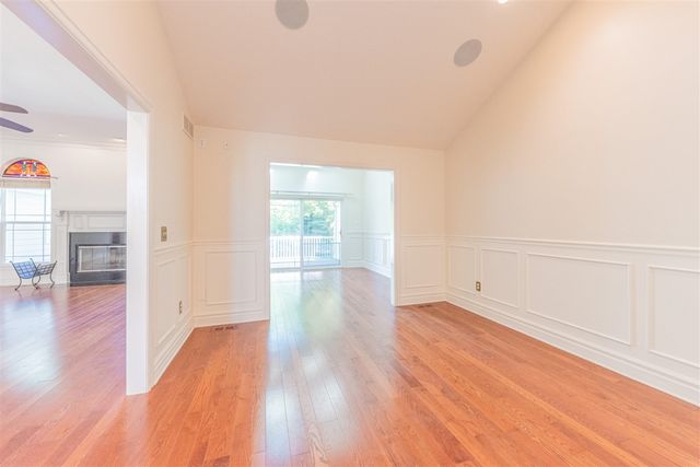 2243 Old Falls Drive, Ann Arbor, MI 48103