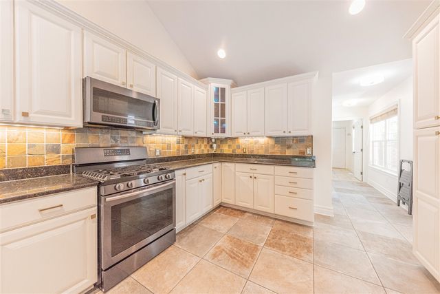 2243 Old Falls Drive, Ann Arbor, MI 48103