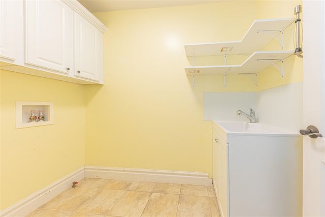 2243 Old Falls Drive, Ann Arbor, MI 48103