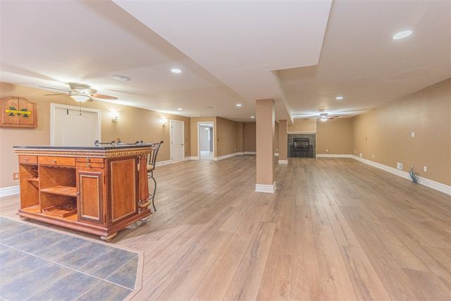 2243 Old Falls Drive, Ann Arbor, MI 48103
