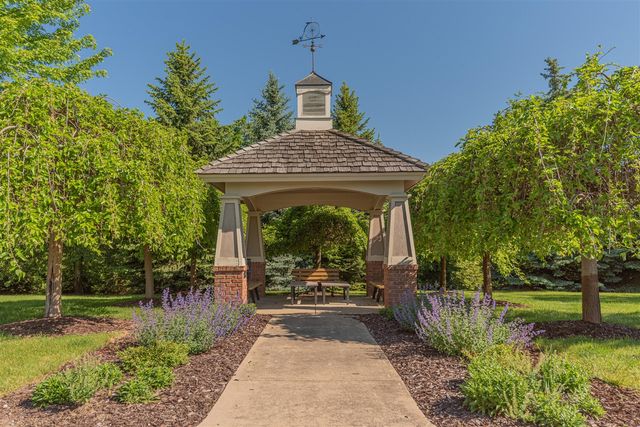 2243 Old Falls Drive, Ann Arbor, MI 48103
