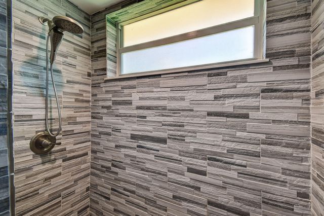 5749 Turnwood Court, Jupiter, FL 33458