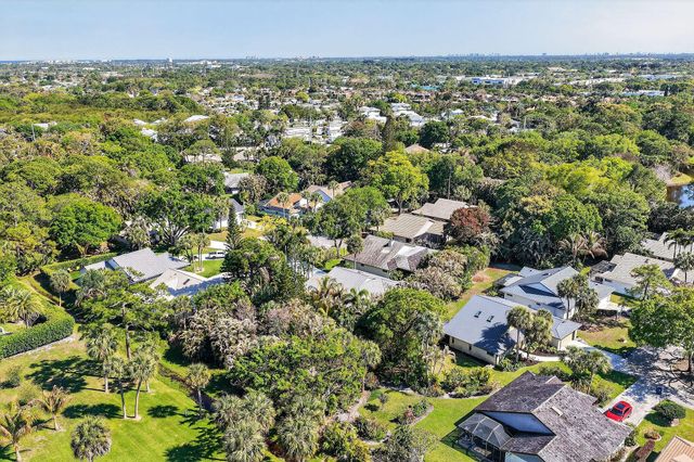 5749 Turnwood Court, Jupiter, FL 33458