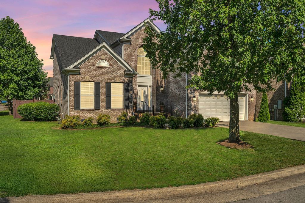 1294 Wheatley Forest Dr, Brentwood, TN 37027