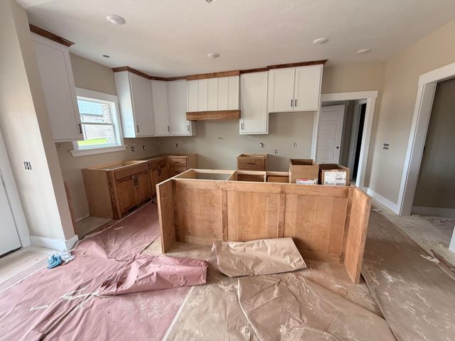 1749 E Skyline, Ozark, MO 65721