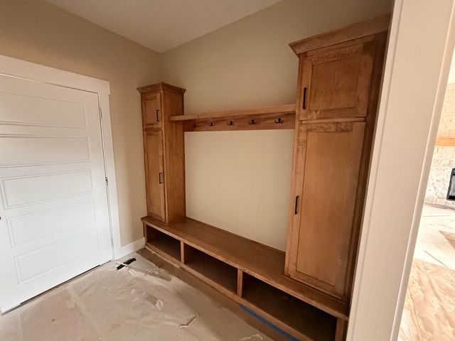 1749 E Skyline, Ozark, MO 65721