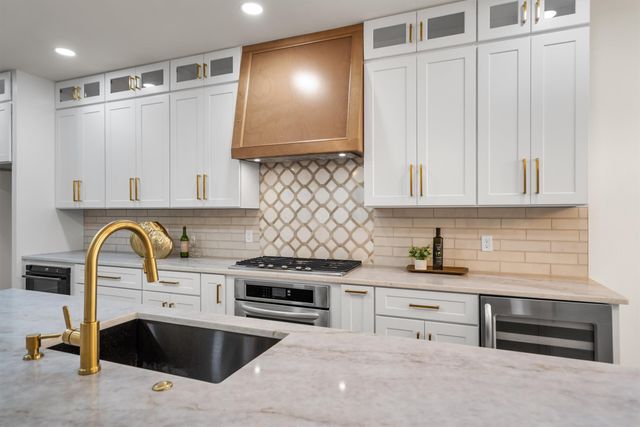 2706 Summerwood Court, Mckinney, TX 75072