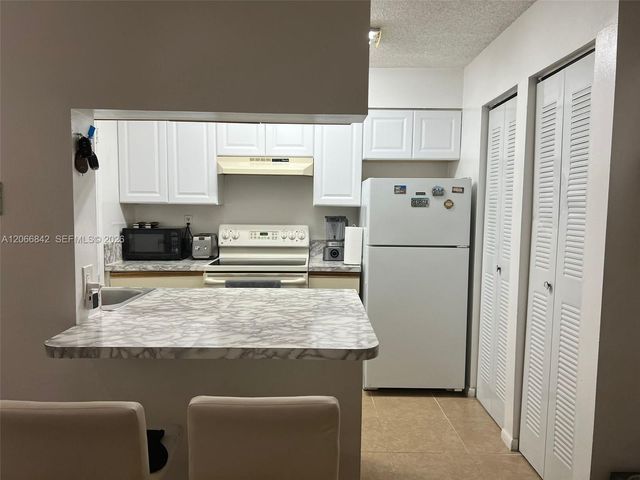 17515 NW 67th Court N-22, Hialeah, FL 33015