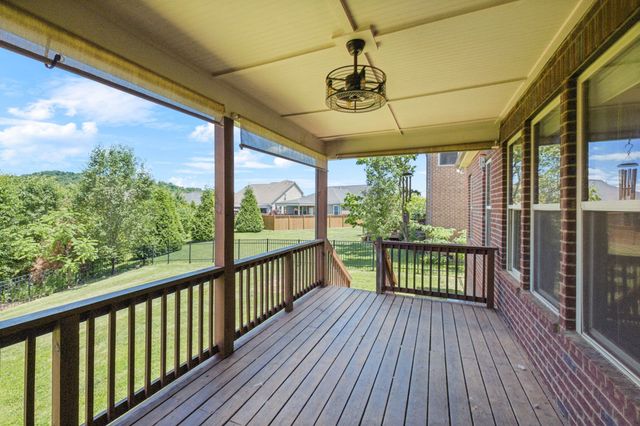 743 Burgess Dr, Goodlettsville, TN 37072