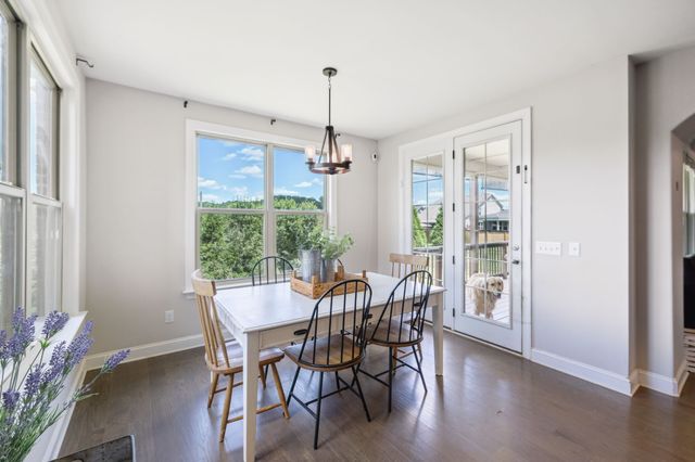 743 Burgess Dr, Goodlettsville, TN 37072