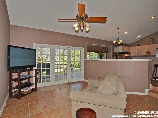 13806 Hunters Hawk St, San Antonio, TX 78230