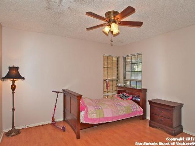 13806 Hunters Hawk St, San Antonio, TX 78230