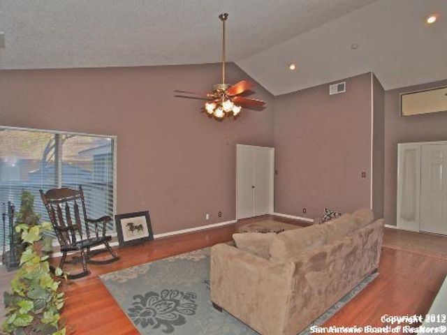 13806 Hunters Hawk St, San Antonio, TX 78230