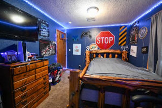 6879 E Highway 32, Stockton, MO 65785