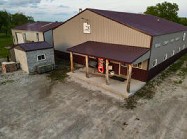 6879 E Highway 32, Stockton, MO 65785