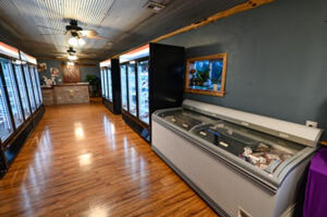 6879 E Highway 32, Stockton, MO 65785