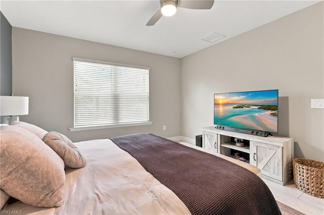 2996 Royal Gardens AVE, Fort Myers, FL 33916