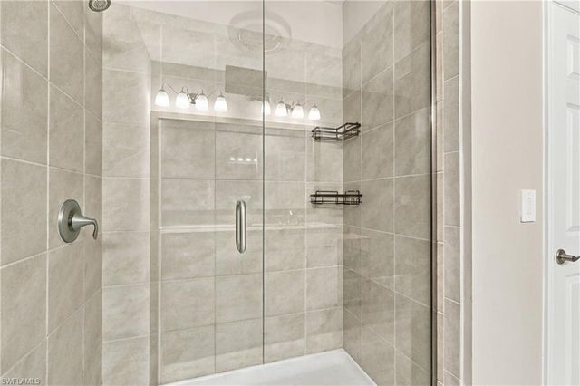 2996 Royal Gardens AVE, Fort Myers, FL 33916