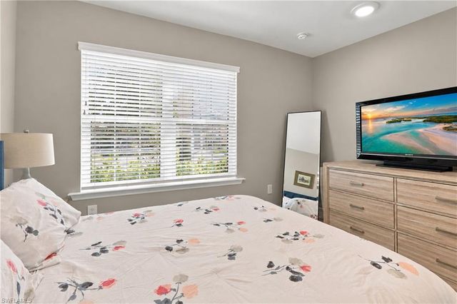 2996 Royal Gardens AVE, Fort Myers, FL 33916