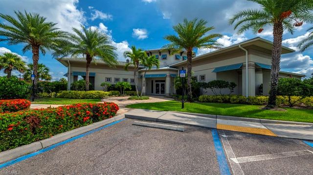 2996 Royal Gardens AVE, Fort Myers, FL 33916
