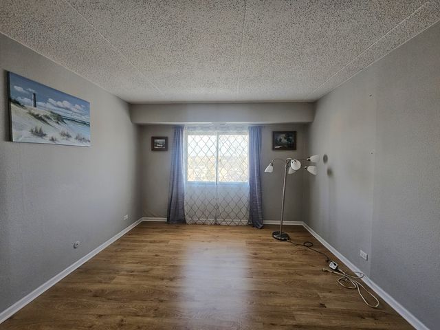 475 PLUM CREEK Drive 505, Wheeling, IL 60090