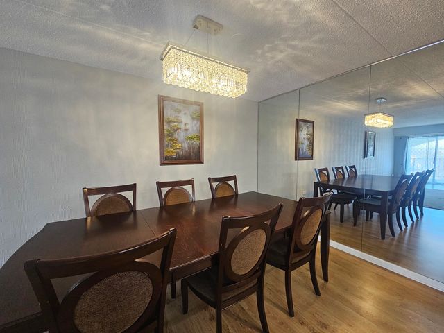 475 PLUM CREEK Drive 505, Wheeling, IL 60090