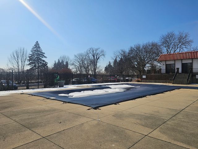 475 PLUM CREEK Drive 505, Wheeling, IL 60090