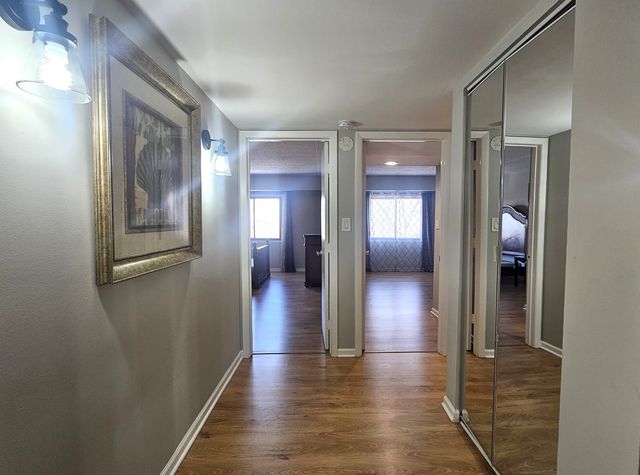 475 PLUM CREEK Drive 505, Wheeling, IL 60090