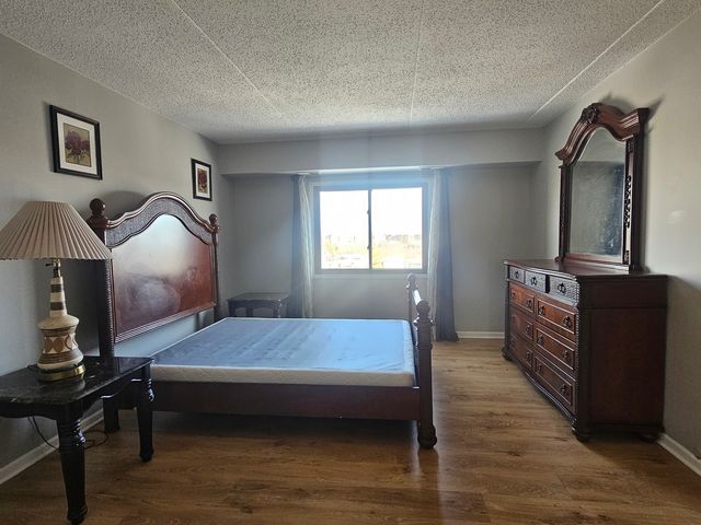 475 PLUM CREEK Drive 505, Wheeling, IL 60090