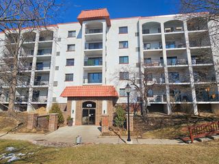 475 PLUM CREEK Drive 505, Wheeling, IL 60090