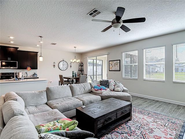 460 BRUNSWICK DRIVE, Davenport, FL 33837