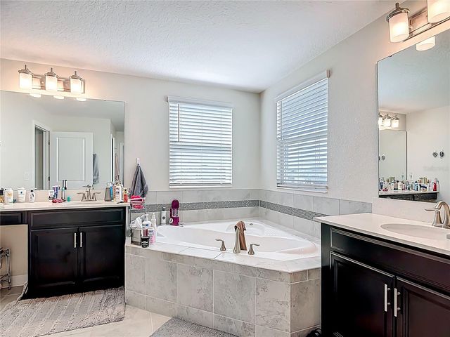 460 BRUNSWICK DRIVE, Davenport, FL 33837