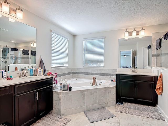 460 BRUNSWICK DRIVE, Davenport, FL 33837