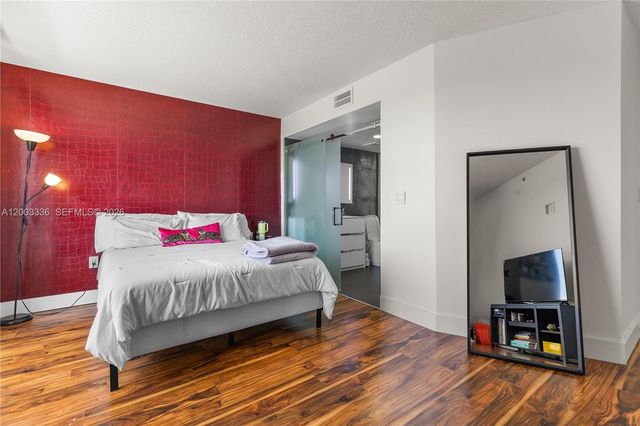 3000 Coral Way 1110, Miami, FL 33145