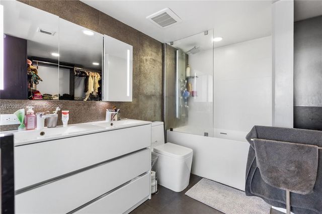 3000 Coral Way 1110, Miami, FL 33145