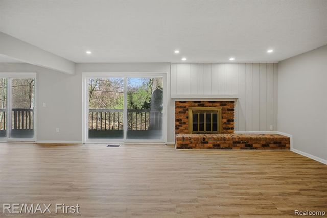 6620 Red Cedar Lane, West Bloomfield, MI 48324