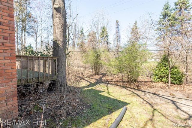 6620 Red Cedar Lane, West Bloomfield, MI 48324