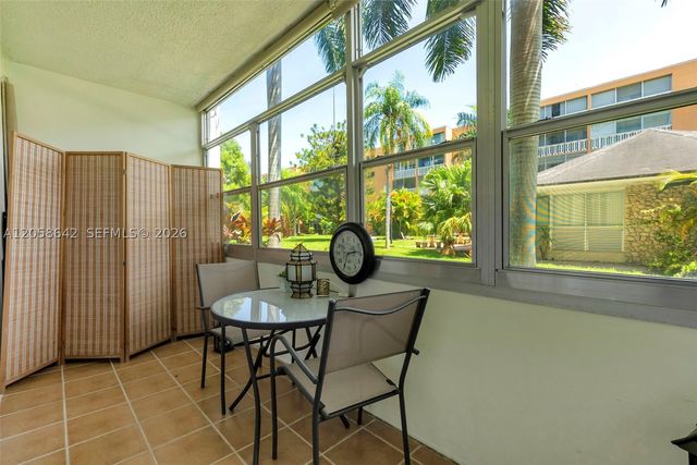 233 NE 14th Ave 108, Hallandale Beach, FL 33009