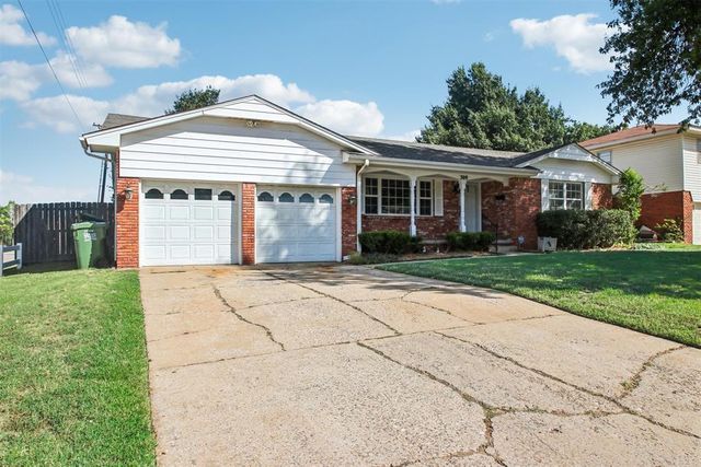 309 Sherri Lane, Yukon, OK 73099