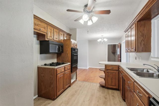 309 Sherri Lane, Yukon, OK 73099