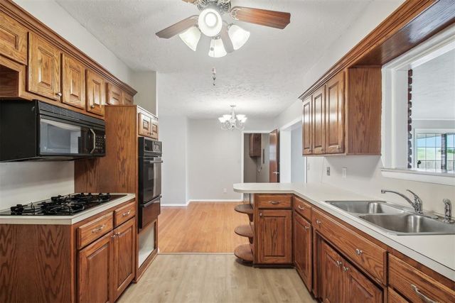 309 Sherri Lane, Yukon, OK 73099