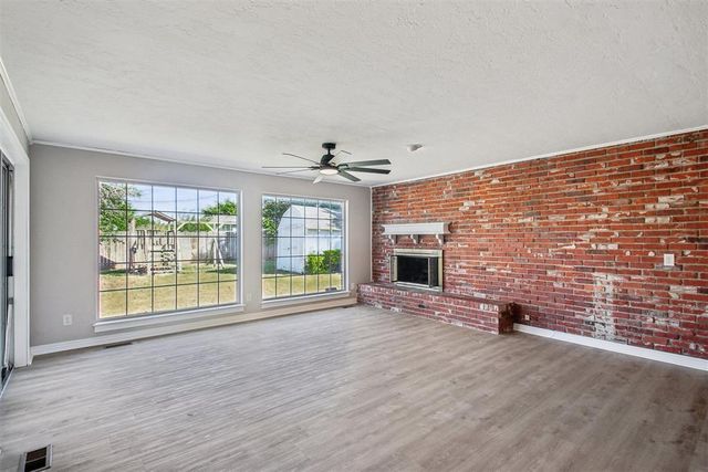 309 Sherri Lane, Yukon, OK 73099