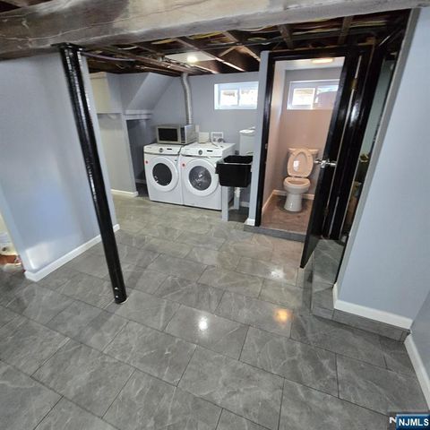 18 Park Avenue, Garfield, NJ 07026
