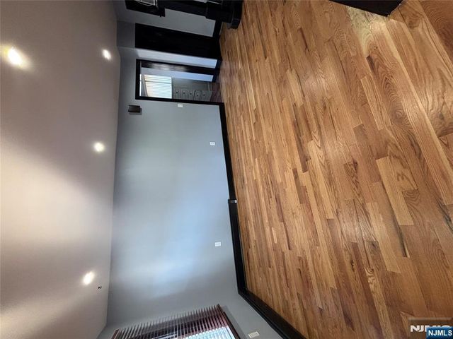 18 Park Avenue, Garfield, NJ 07026