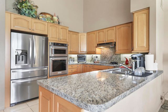 358 Red River Road, Palm Desert, CA 92211