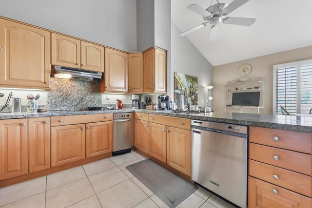 358 Red River Road, Palm Desert, CA 92211