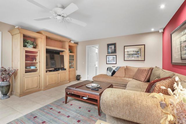 358 Red River Road, Palm Desert, CA 92211