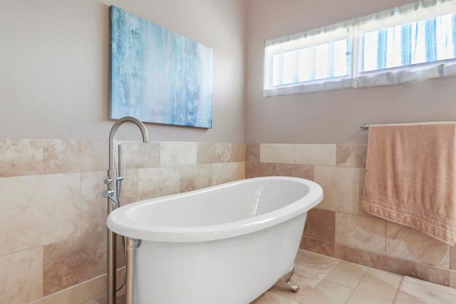 358 Red River Road, Palm Desert, CA 92211