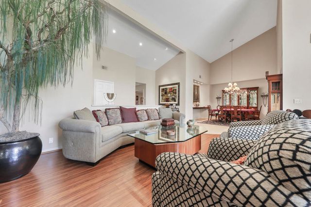 358 Red River Road, Palm Desert, CA 92211