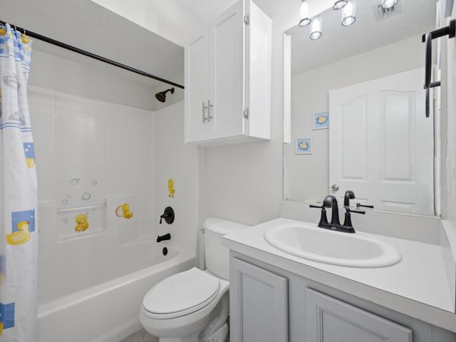 5807 NW BURRI Court, Port St. Lucie, Port St Lucie, FL 34986